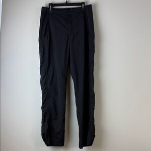 Royal Robbins Black hiking pants size 4